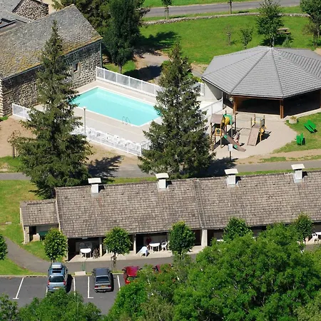2 Pieces 5 Personnes 1 Bebe Holiday home Saint-Julien-Chapteuil