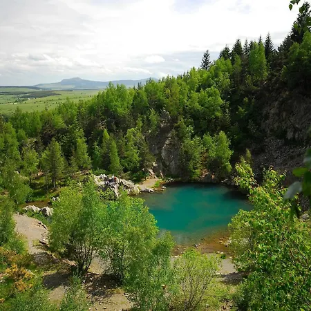 Дом отдыха In Saint-julien Near Trails Saint-Julien-Chapteuil